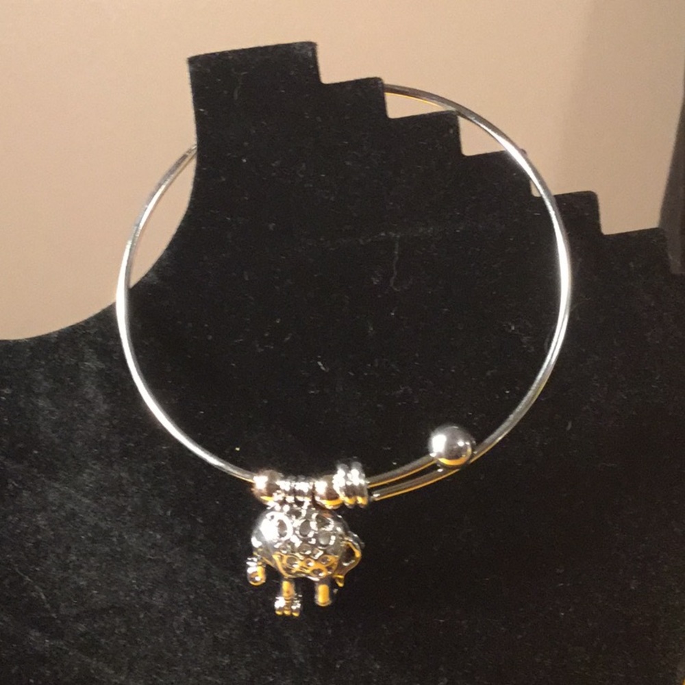 Elephant Cage Bracelet W/Real Pearl (Brand New)